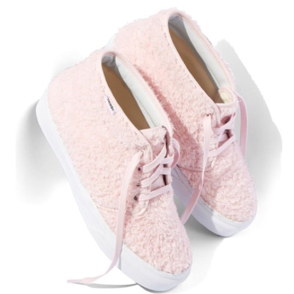 vans shearling chukka